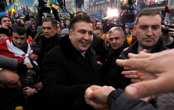 Саакашвили (всего 36 лиц) запрещен въезд в Украину по требованию нардепа Царева