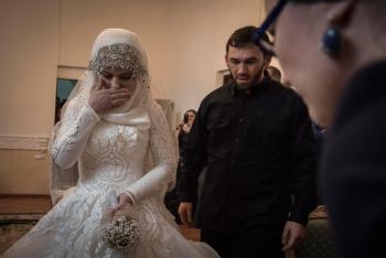 В Чечне состоялась «свадьба века»: полицейский женился на 17-летней