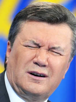 Янукович задержан в Крыму, но информацию надо проверить - депутат Янукович задержан в Крыму, но информацию надо проверить - депутат