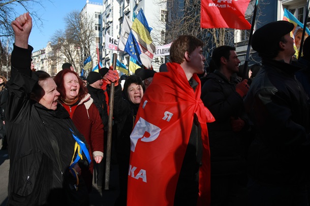 Как на войне. Фотохроники событий в Киеве 18 февраля