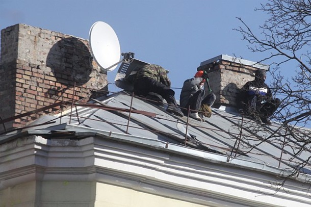 Противостояние на крышах в правительственном квартале