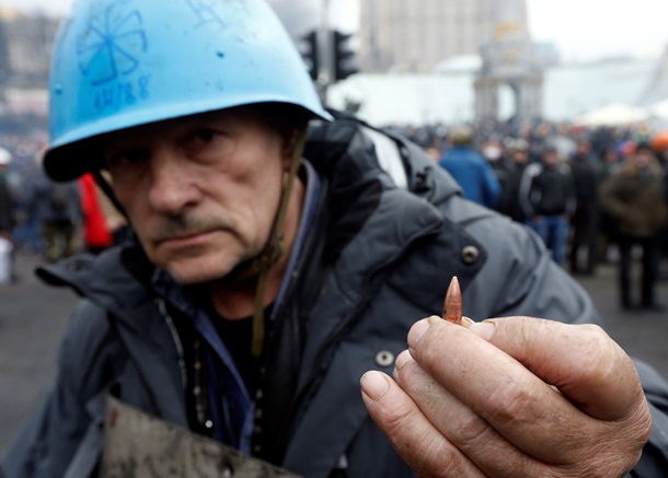 Снайперы во время наступления евромайдановцев Снайперы во время наступления евромайдановцев