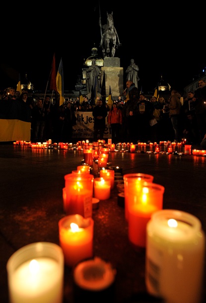 Украинцы вышли на митинги по всему миру Украинцы вышли на митинги по всему миру