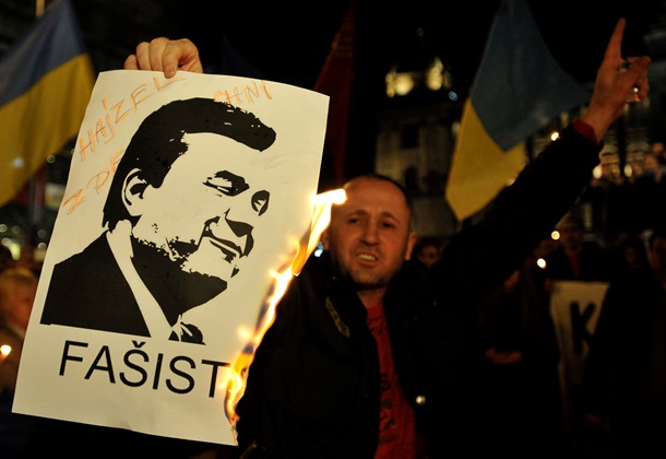 Украинцы вышли на митинги по всему миру Украинцы вышли на митинги по всему миру