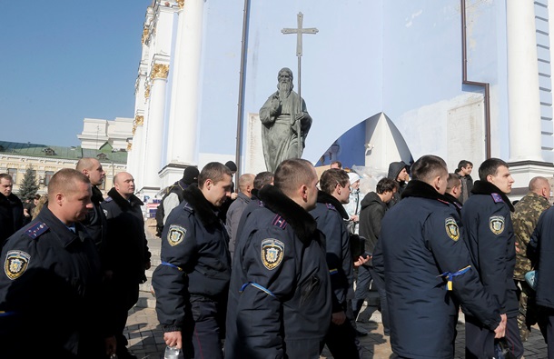 В Киев приезжают поддержавшие народ львовские милиционеры В Киев приезжают поддержавшие народ львовские милиционеры