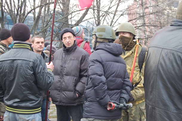 Попытки уничтожить памятник чекистам в Киеве Попытки уничтожить памятник чекистам в Киеве