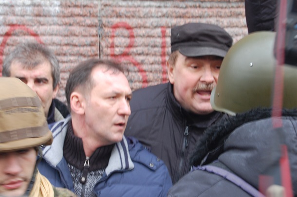 Попытки уничтожить памятник чекистам в Киеве Попытки уничтожить памятник чекистам в Киеве