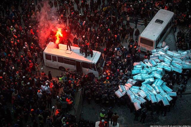 Чтобы никогда не забыть: 60 самых впечатляющих кадров Евромайдана в Киеве. ФОТОрепортаж Чтобы никогда не забыть: 60 самых впечатляющих кадров Евромайдана в Киеве. ФОТОрепортаж