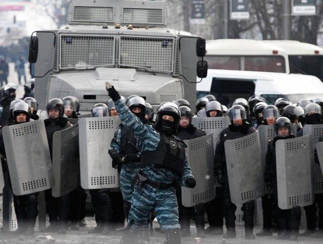 Чтобы никогда не забыть: 60 самых впечатляющих кадров Евромайдана в Киеве. ФОТОрепортаж Чтобы никогда не забыть: 60 самых впечатляющих кадров Евромайдана в Киеве. ФОТОрепортаж