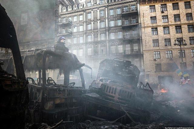 Чтобы никогда не забыть: 60 самых впечатляющих кадров Евромайдана в Киеве. ФОТОрепортаж Чтобы никогда не забыть: 60 самых впечатляющих кадров Евромайдана в Киеве. ФОТОрепортаж