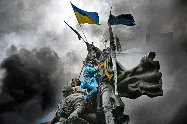 Чтобы никогда не забыть: 60 самых впечатляющих кадров Евромайдана в Киеве. ФОТОрепортаж Чтобы никогда не забыть: 60 самых впечатляющих кадров Евромайдана в Киеве. ФОТОрепортаж