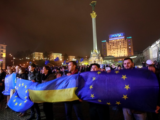 21 ноября Украина отмечает годовщину начала Майдана Достоинства 21 ноября Украина отмечает годовщину начала Майдана Достоинства
