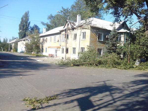 Доказательство: российские наемники расстреливают жилые дома Шахтерска из миномета. ВИДЕО Доказательство: российские наемники расстреливают жилые дома Шахтерска из миномета. ВИДЕО