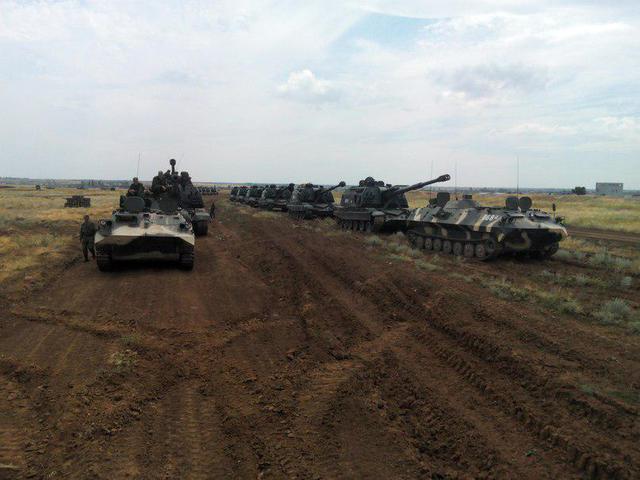 Состав российской группировки, сконцентрированной по всей границе с украинским Донбассом. ФОТОрепортаж Состав российской группировки, сконцентрированной по всей границе с украинским Донбассом. ФОТОрепортаж