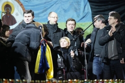 Фото Тимошенко на Майдане 22.02.2014