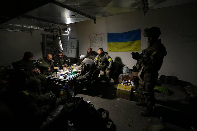 Замерзший ад в Донецком аэропорту. ФОТОрепортаж Замерзший ад в Донецком аэропорту. ФОТОрепортаж