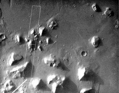 Фотография загадочных пирамид на Марсе. 